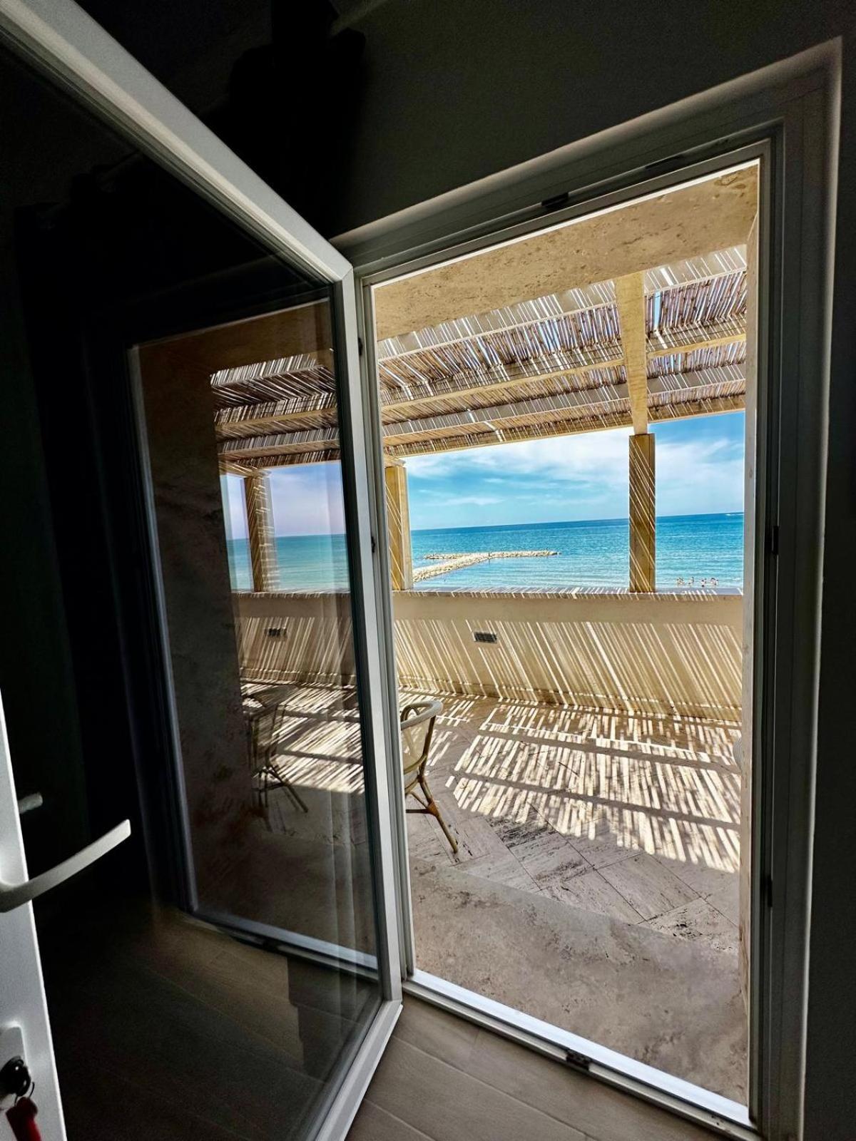 Il Paradiso Sul Mare Anzio Exterior foto